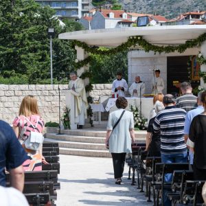 MalaGospaDub Proslava Male Gospe u svetištu Gospe od Milosrđa u Dubrovniku